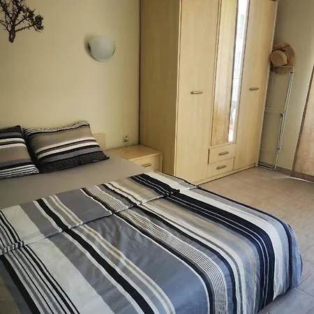 דירה Beach Apartment סאני ביץ'